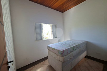 Casa à venda com 3 quartos, sendo 1 suíte,  em Tatetú, Alambari, SP