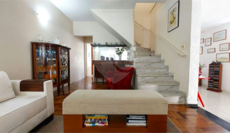 Casa à venda com 3 quartos, sendo 1 suíte,  em Vila Paulista, São Paulo, SP