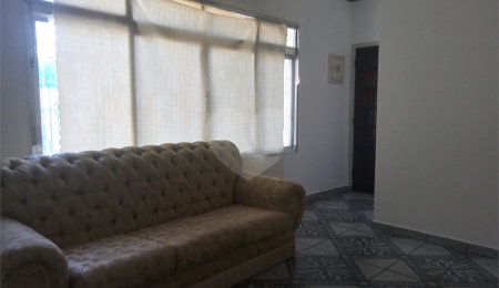 Casa Térrea à venda com 3 quartos em Parque Vitória, São Paulo, SP