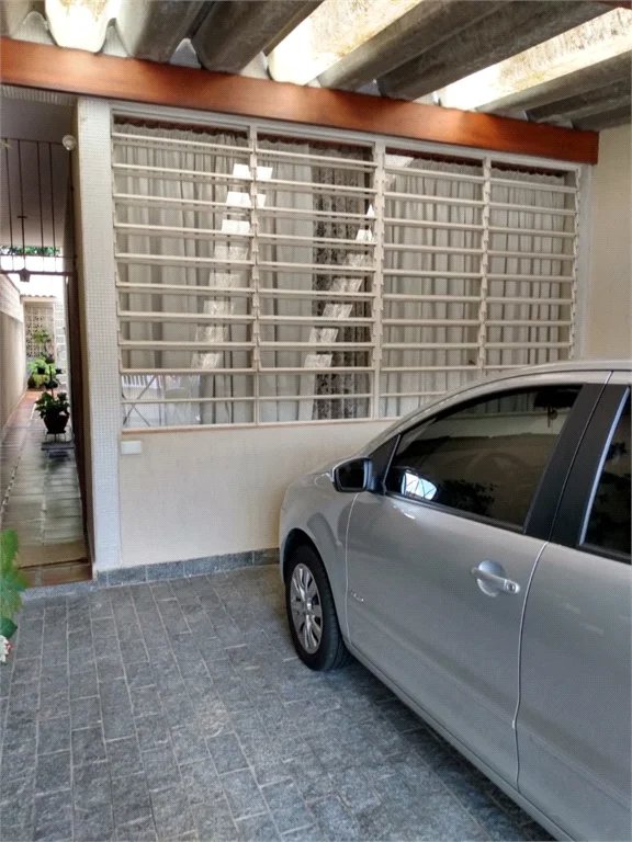 Sobrado à venda com 3 quartos em Vila Cordeiro, São Paulo, SP