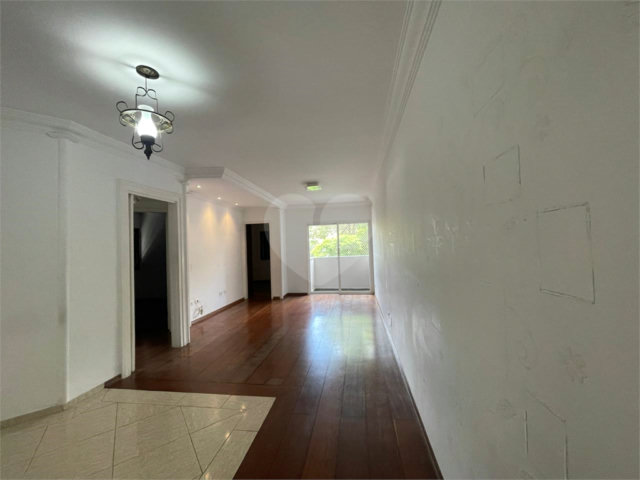 Apartamento à venda ou para alugar com 3 quartos, sendo 1 suíte,  em Alto da Boa Vista, São Paulo, SP