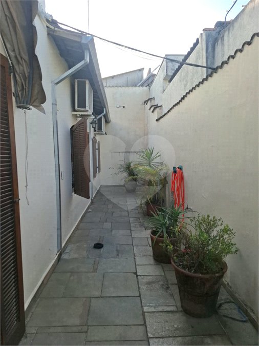 Casa à venda com 3 quartos, sendo 1 suíte,  em Vila Santa Helena, Mogi das Cruzes, SP