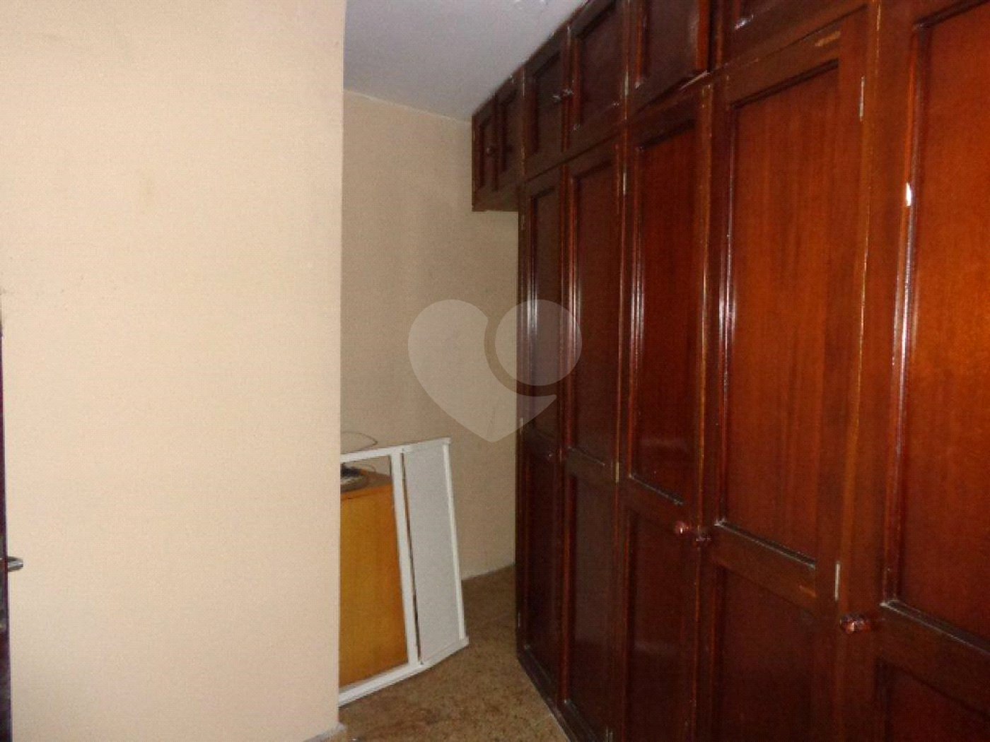 Casa à venda com 3 suítes no condomínio Dracena, São Paulo - SP