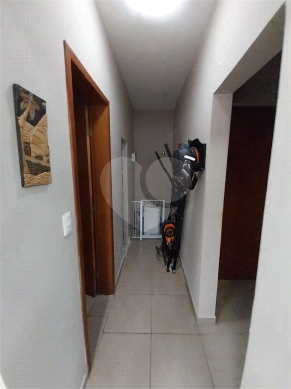 Casa à venda com 3 quartos, sendo 1 suíte, no condomínio Mosaico da Serra, Mogi das Cruzes - SP