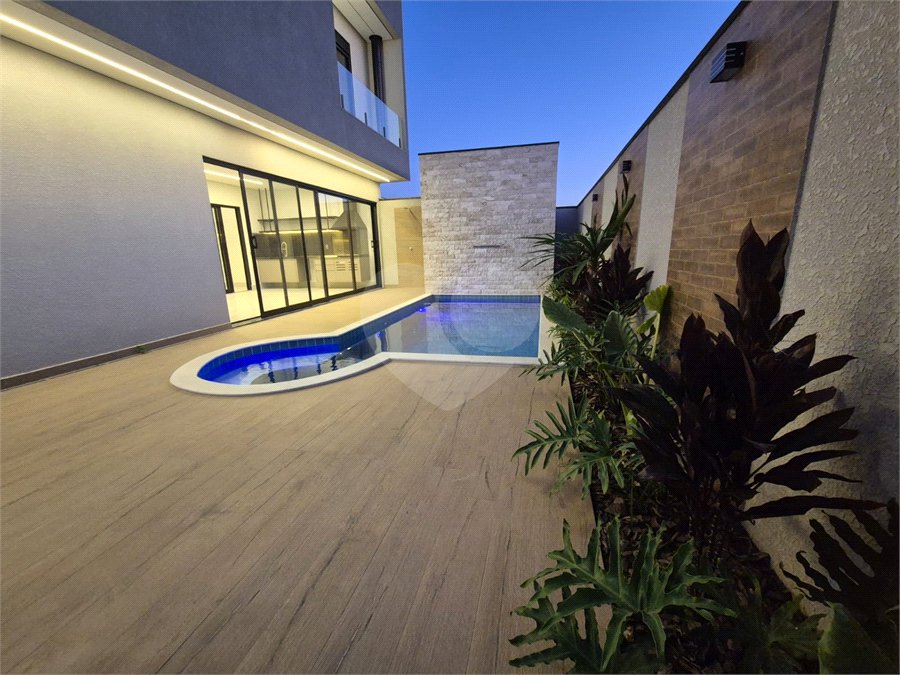 Casa à venda com 4 suítes no condomínio Residencial Dona Maria Candida, Indaiatuba - SP