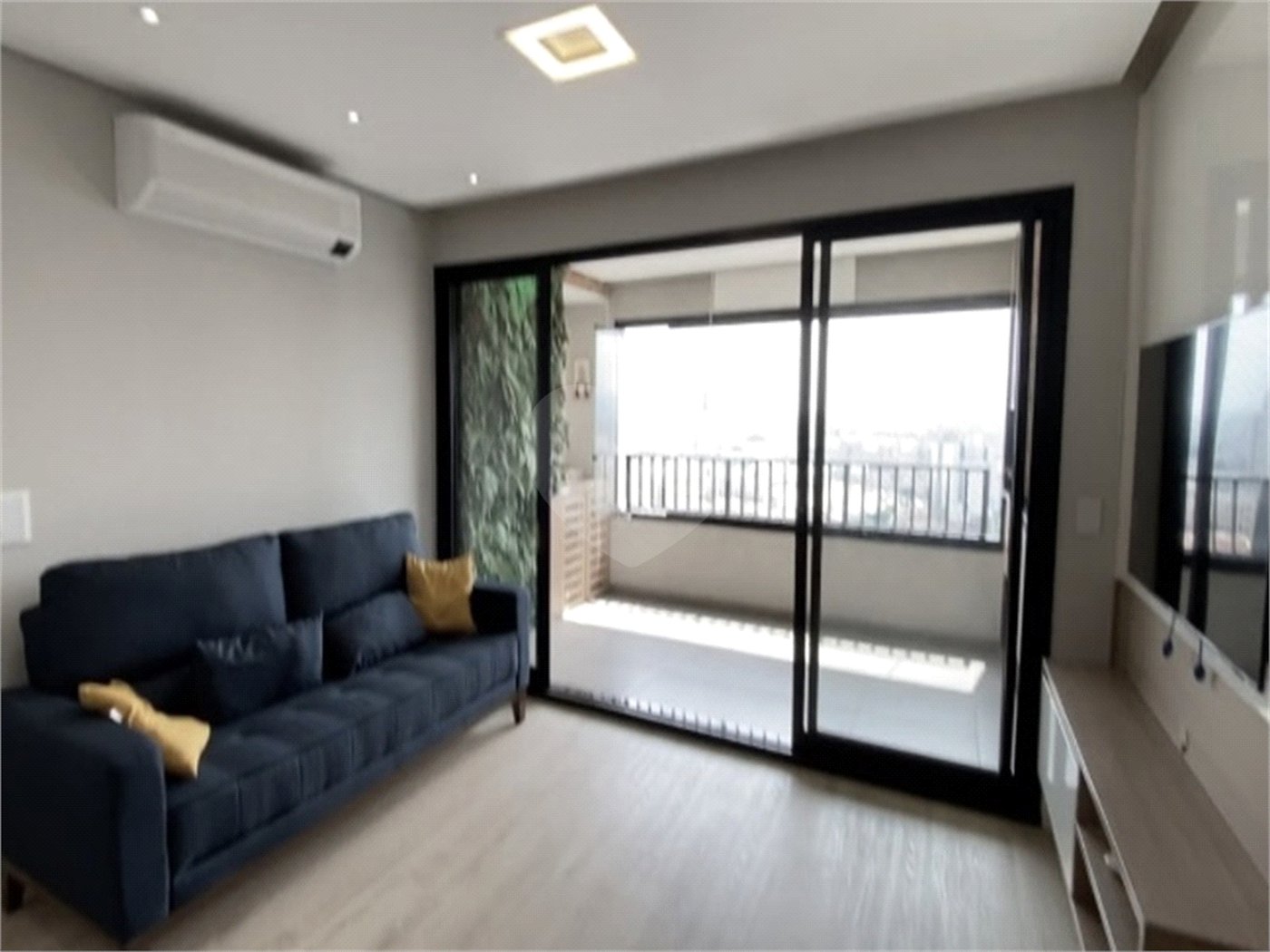 Apartamento à venda com 2 quartos, sendo 1 suíte,  em Brás, São Paulo, SP