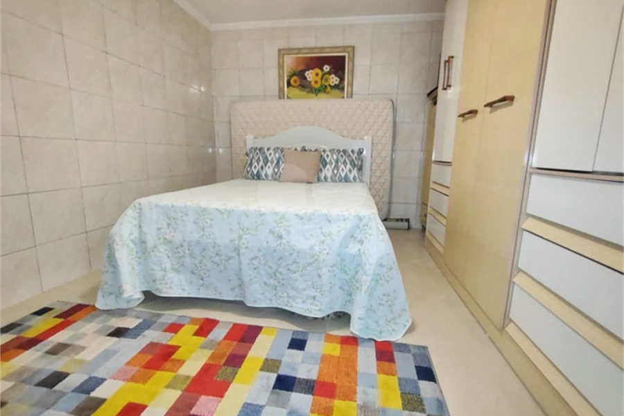 Sobrado à venda com 4 quartos, sendo 1 suíte, em Parque Vitória, São Paulo, SP