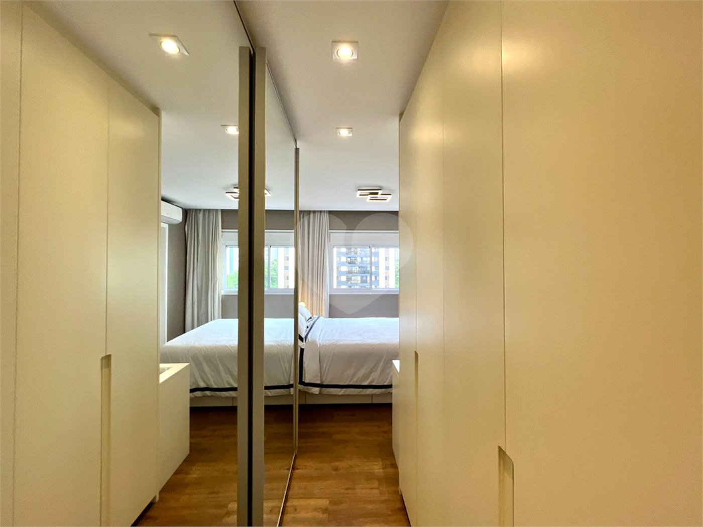 Apartamento à venda com 3 suítes em Vila Mascote, São Paulo, SP