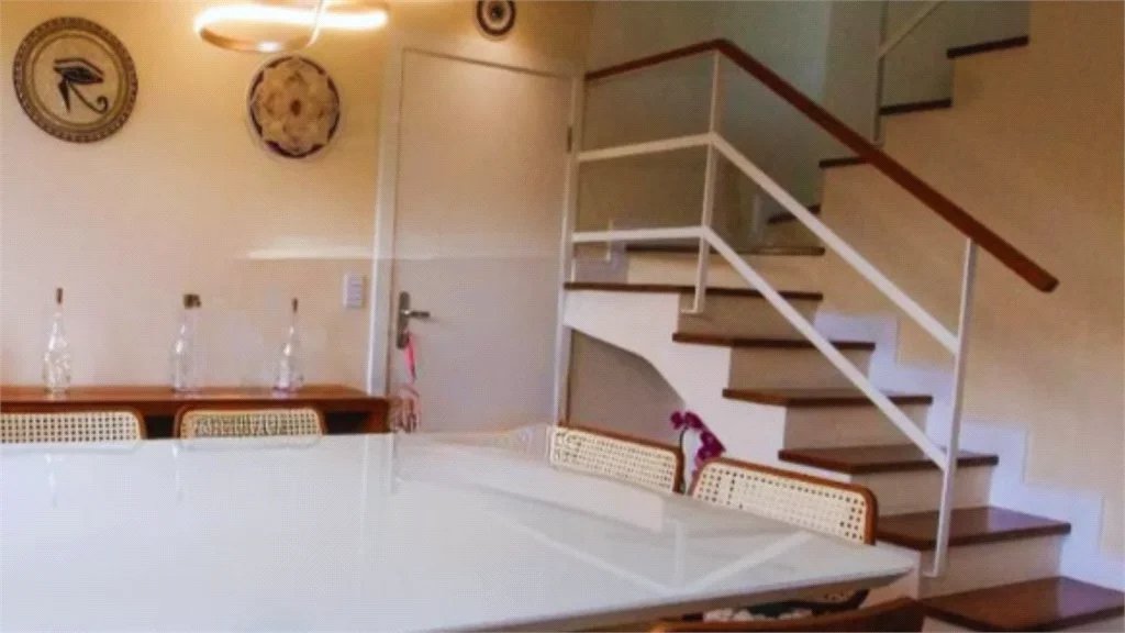 Apartamento à venda com 2 suítes em Jardim Londrina, São Paulo, SP
