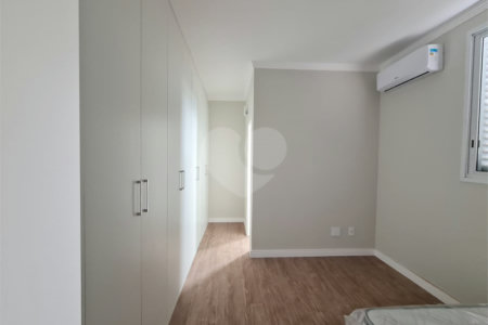 Casa à venda com 3 suítes no condomínio Geneve, Campinas - SP