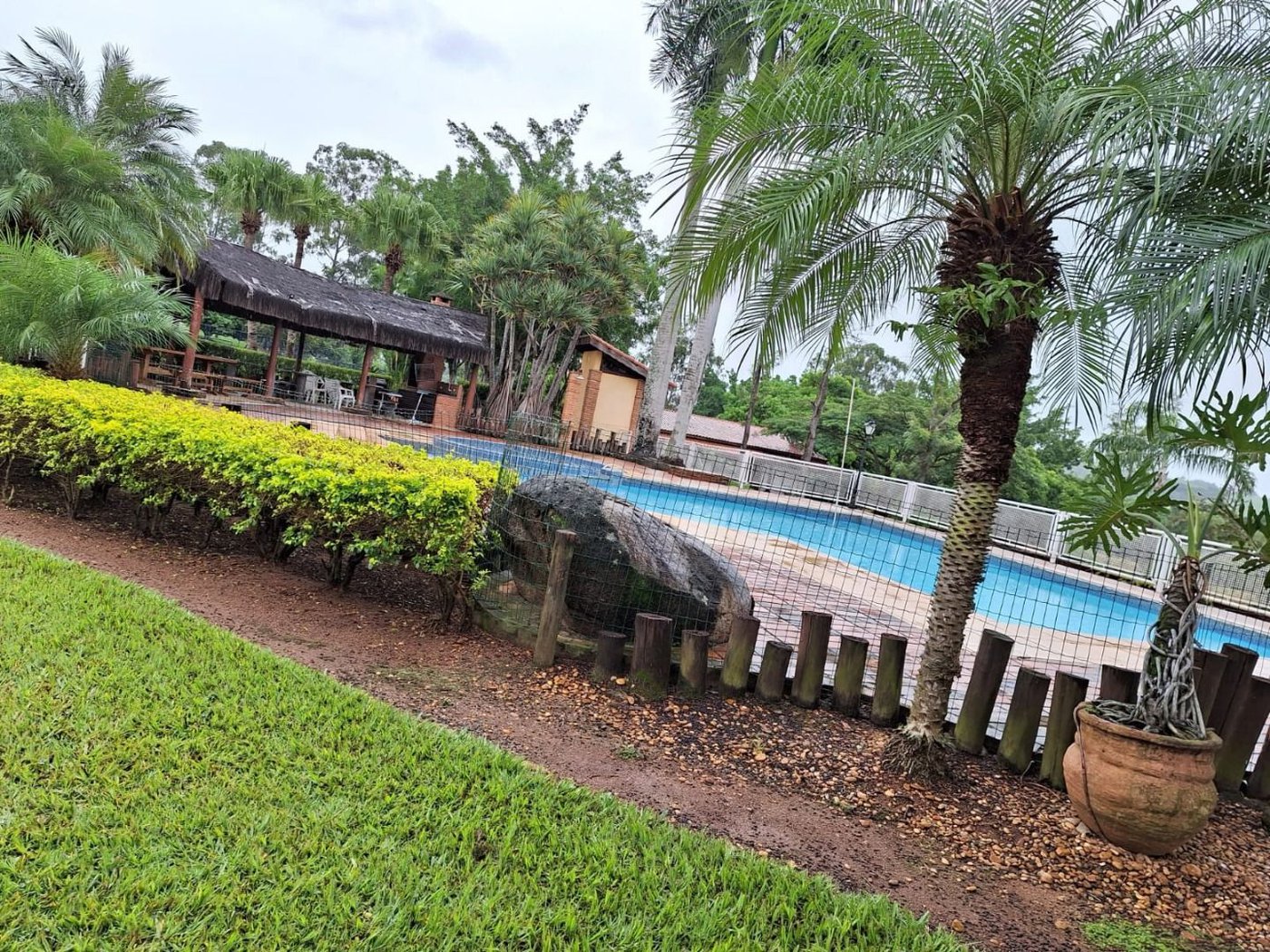 Rancho com 12 dormitórios à venda, 63000 m² por R$ 7.500.000,00 - Condomínio Haras Paineiras - Salto/SP