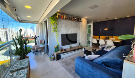 Apartamento à venda com 2 quartos, sendo 1 suíte,  em Chácara Santo Antônio, São Paulo, SP