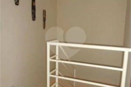 Casa à venda com 3 quartos, sendo 1 suíte,  em Parque Monte Alegre, Taboão da Serra, SP