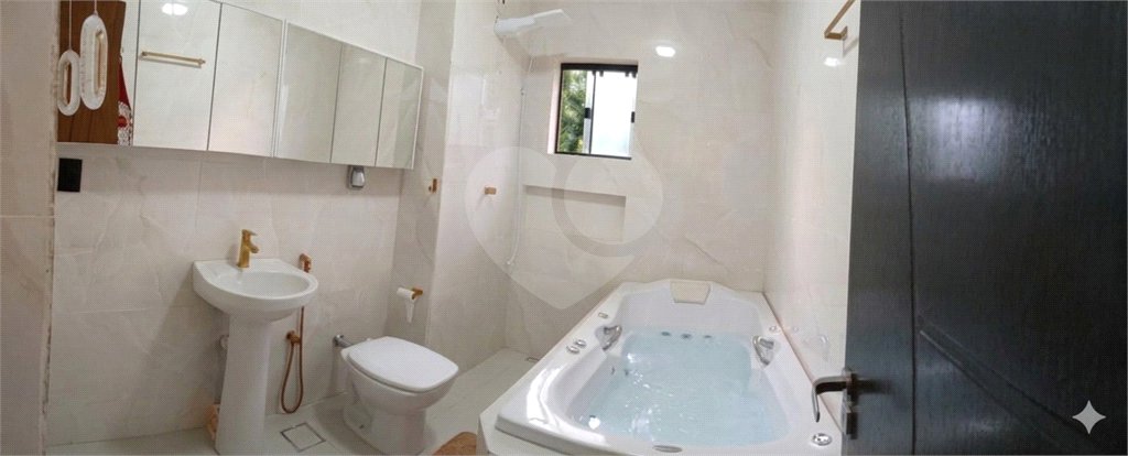 Casa à venda com 3 quartos, sendo 1 suíte, em Prinstrop, Gramado, RS