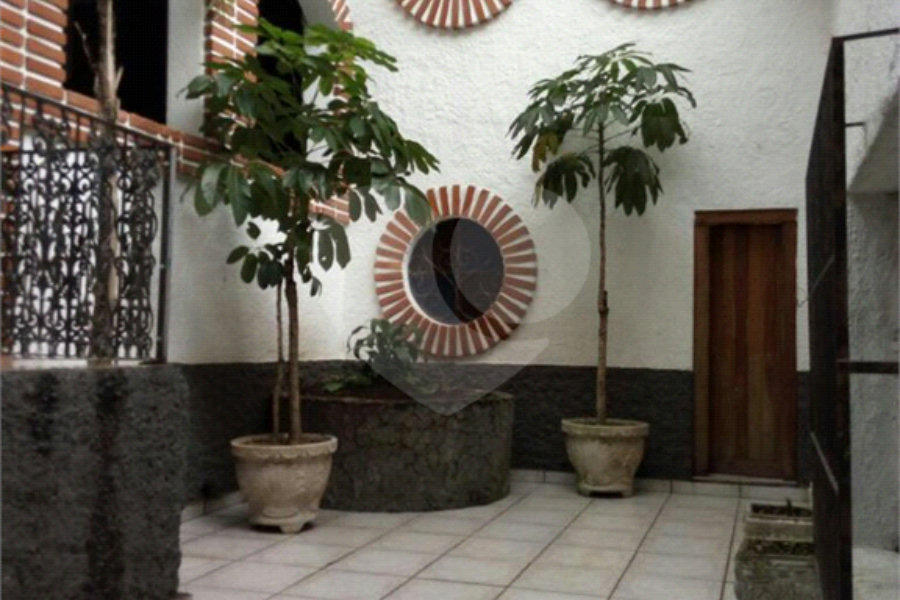 Sobrado à venda com 4 quartos em Jardim Ana Maria, Santo André, SP