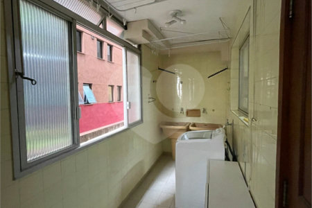 Apartamento à venda com 3 quartos, sendo 1 suíte, em Higienópolis, São Paulo, SP