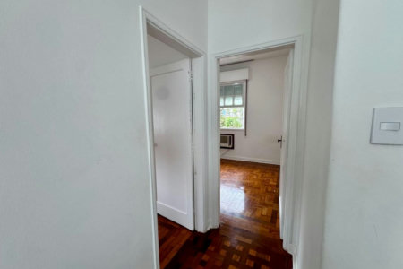 CASA AMPLA COM QUINTAL  150m² - 1.799.000,00 - Aparecida - Santos/SP