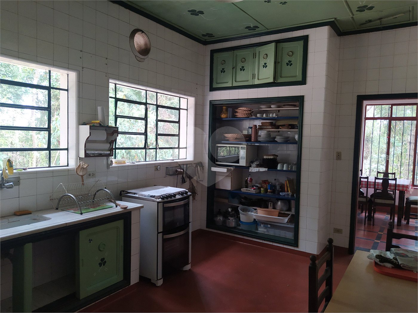 Chácara à venda com 5 quartos, sendo 1 suíte, no Centro (mailasqui), São Roque, SP