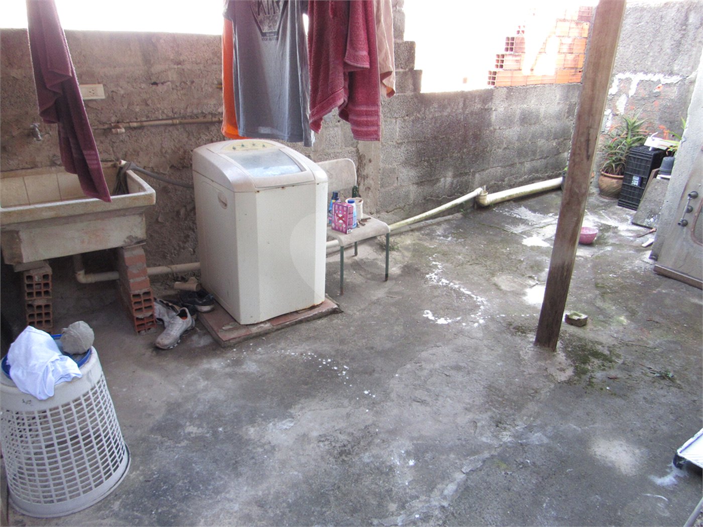 Casa à venda com 2 quartos, sendo 1 suíte, em Cidade Edson, Suzano, SP