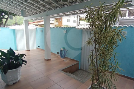 Casa à venda com 4 quartos, sendo 3 suítes, em Campo Grande, Rio de Janeiro, RJ