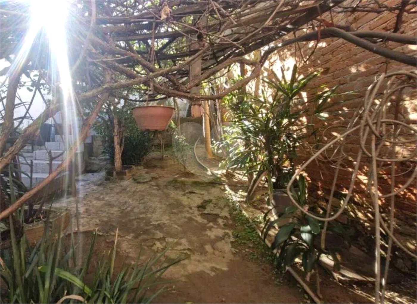 Sobrado à venda com 8 quartos em Vila Guarani, São Paulo, SP
