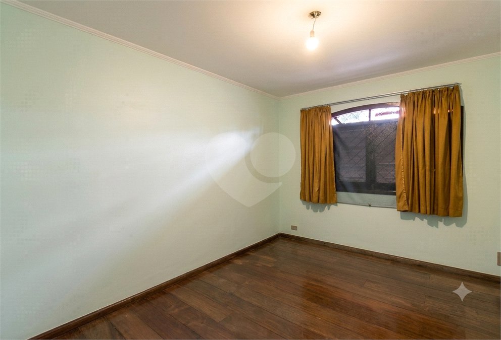 Sobrado à venda com 5 quartos, sendo 2 suítes, em Jardim do Mar, São Bernardo do Campo, SP