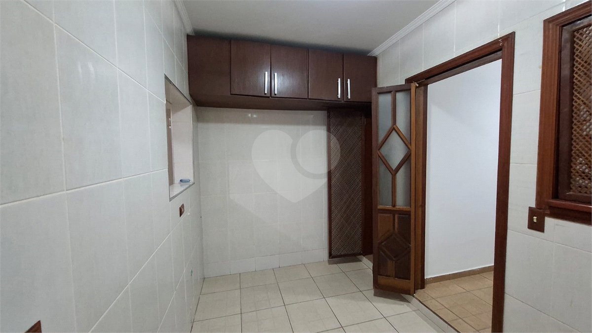 Casa à venda com 2 suítes no condomínio Village Palmas, São Paulo - SP