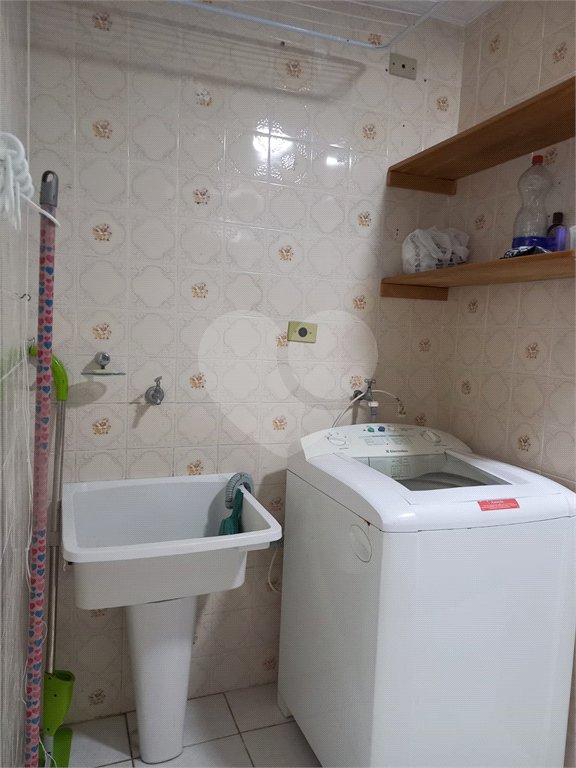 Apartamento à venda com 3 quartos, sendo 1 suíte, em Tortuga, Guarujá, SP