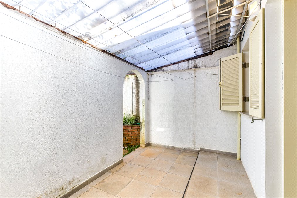Casa de Vila à venda com 4 quartos, sendo 1 suíte, em Alto da Boa Vista, São Paulo, SP
