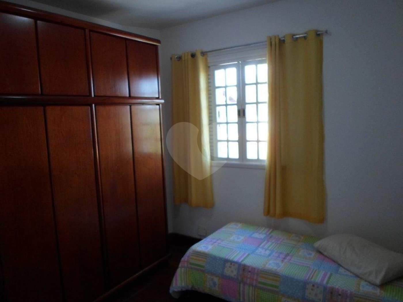 Sobrado à venda com 4 quartos, sendo 1 suíte, em Jardim Virginia Bianca, São Paulo, SP