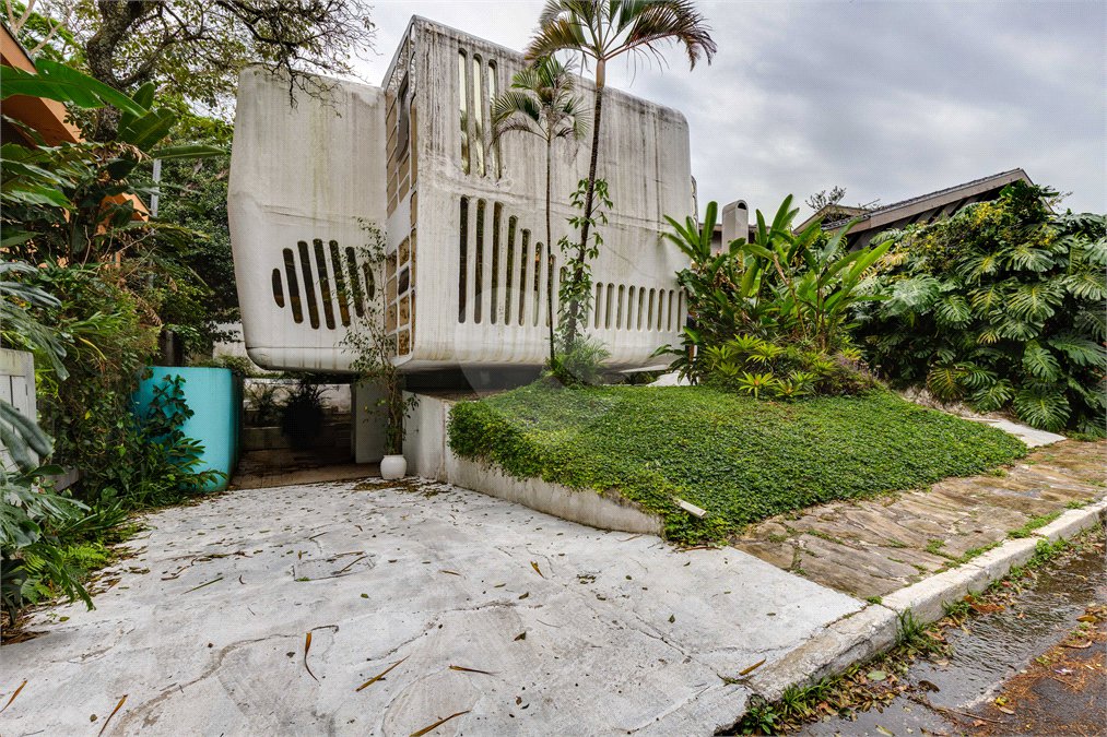 Casa de Vila à venda ou para alugar com 4 quartos, sendo 1 suíte, em Granja Julieta, São Paulo, SP
