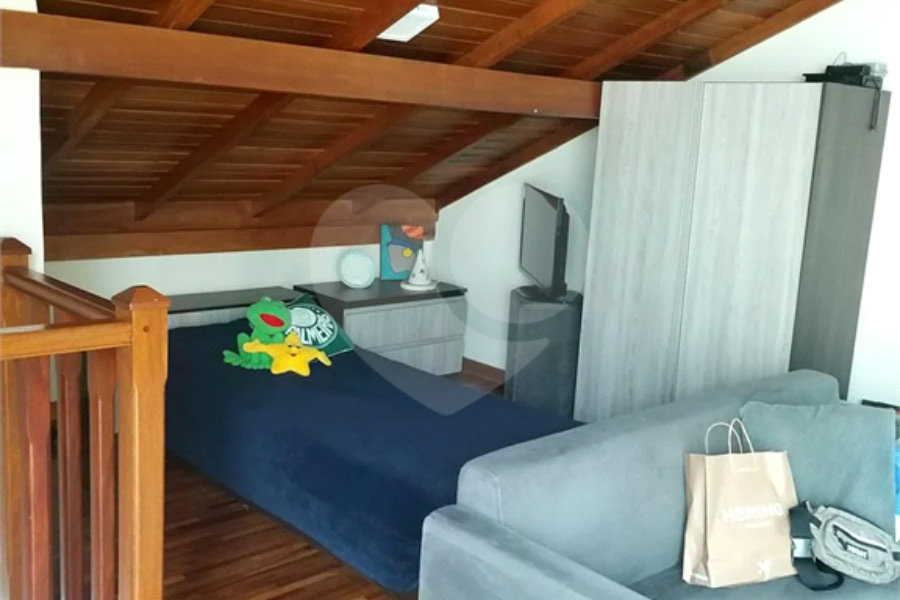 Casa à venda com 3 quartos, sendo 1 suíte, em Saúde, São Paulo, SP