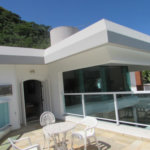 Casa de Alto Padrão com 5 Suítes e Lazer Completo– Guarujá