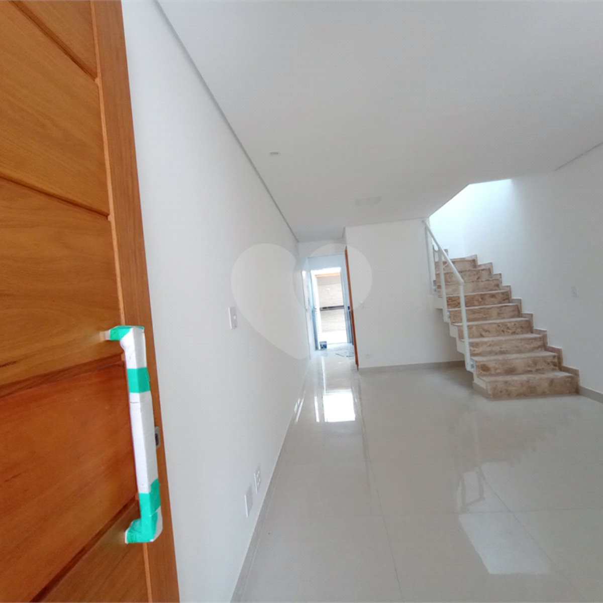 Sobrado à venda com 3 quartos, sendo 1 suíte,  em Campo Grande, São Paulo, SP