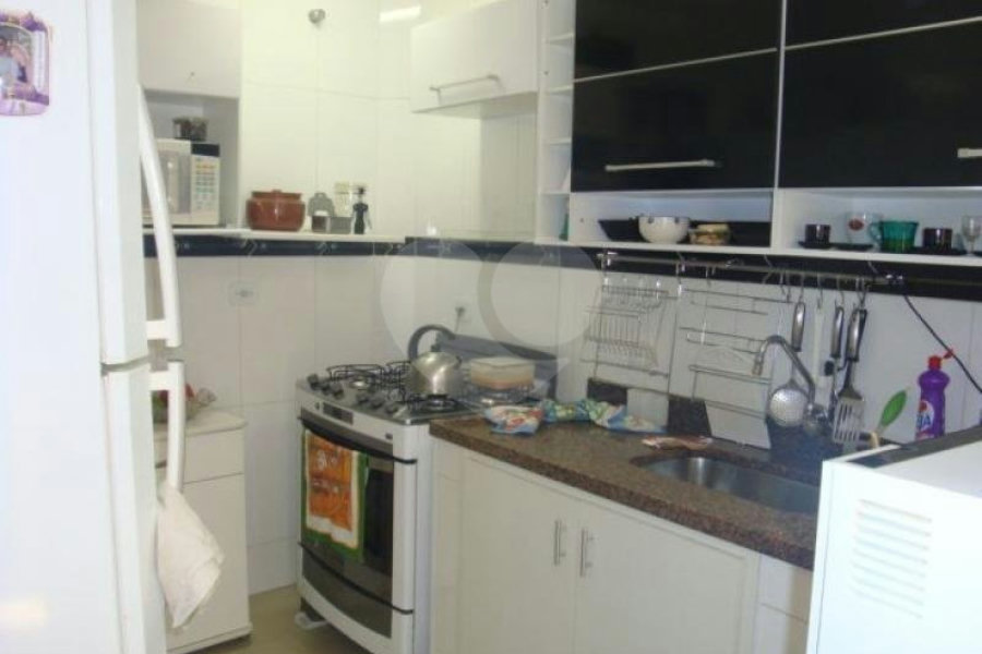 Sobrado à venda com 3 quartos, sendo 2 suítes,  em Vila Gustavo, São Paulo, SP