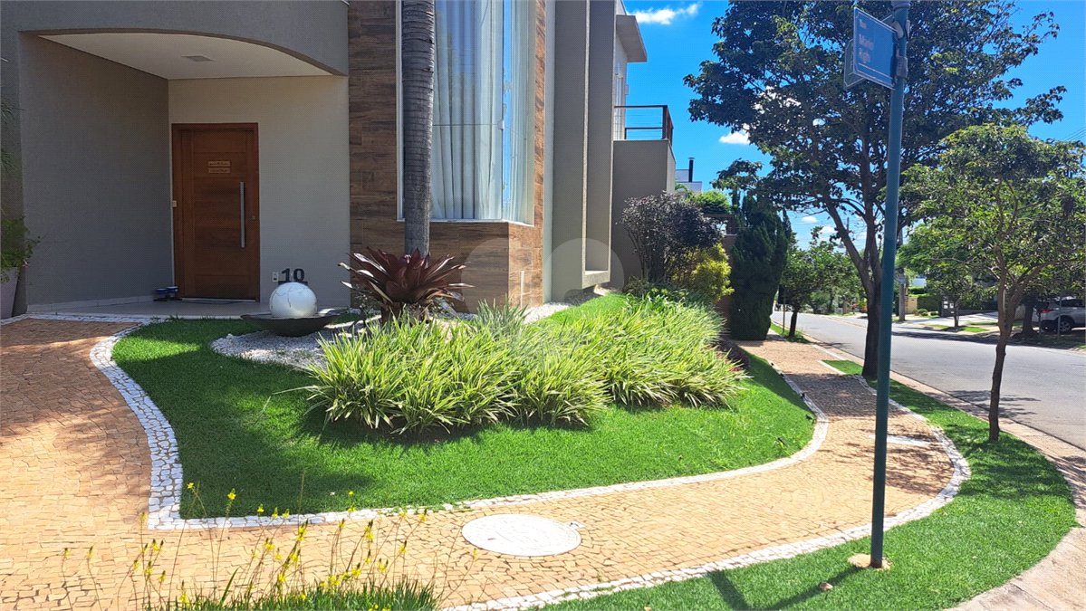 Casa à venda com 4 quartos, sendo 3 suítes,  no condomínio Res. Luzern, Campinas - SP