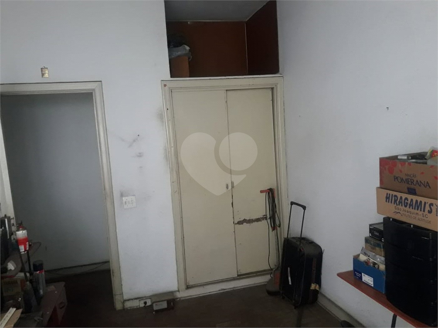 APARTAMENTO DE 3 QUARTOS À VENDA NO PARAÍSO