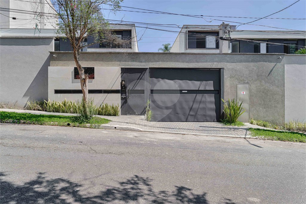 Casa à venda com 4 suítes no condomínio Edifício Jade, São Paulo - SP