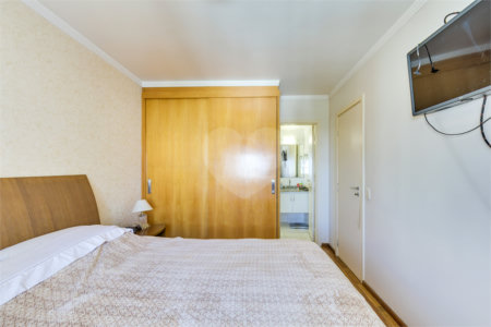 Apartamento à venda com 3 quartos, sendo 2 suítes, em Jardim Marajoara, São Paulo, SP