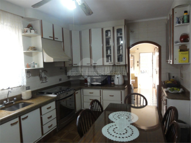 Sobrado à venda com 6 quartos, sendo 4 suítes,  em Tremembé, São Paulo, SP