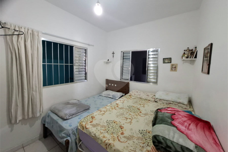 Sobrado à venda com 3 quartos, sendo 1 suíte, em Tremembé, São Paulo, SP