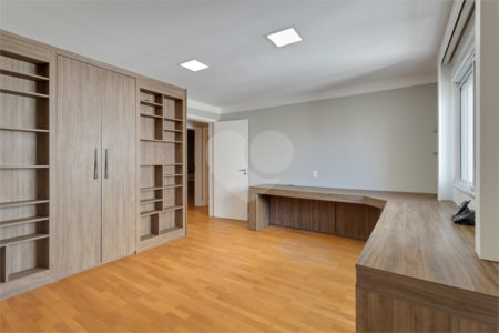 Apartamento à venda com 4 suítes em Campo Belo, São Paulo, SP