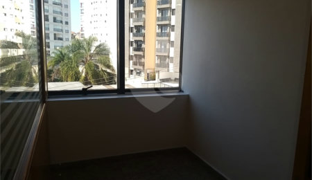 Prédio à venda em Santana, São Paulo, SP