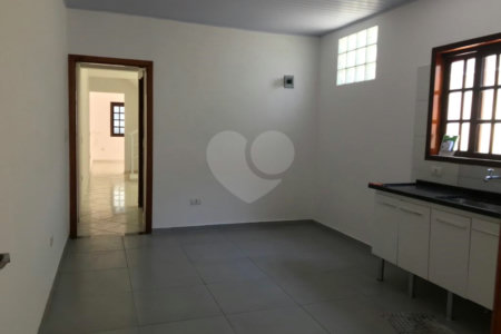 Casa à venda com 2 quartos, sendo 1 suíte, em Loteamento Residencial Vista Linda, São José dos Campos, SP