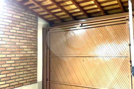 Casa à venda com 3 suítes em Vila Amorim, Suzano, SP