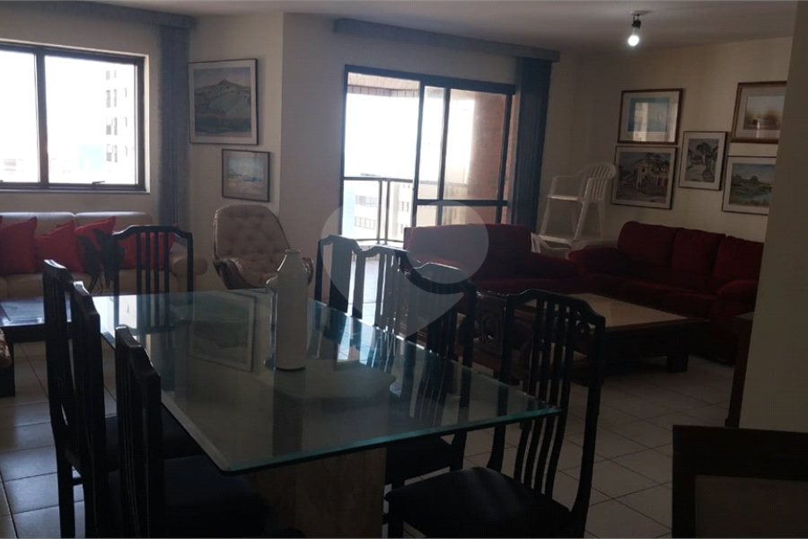 Apartamento à venda com 4 quartos, sendo 2 suítes, em Tombo, Guarujá, SP
