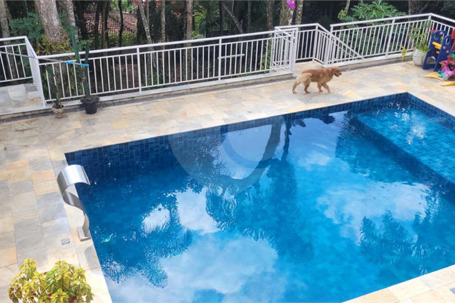 Casa à venda ou para alugar com 3 suítes no condomínio Sausalito, Mairiporã - SP