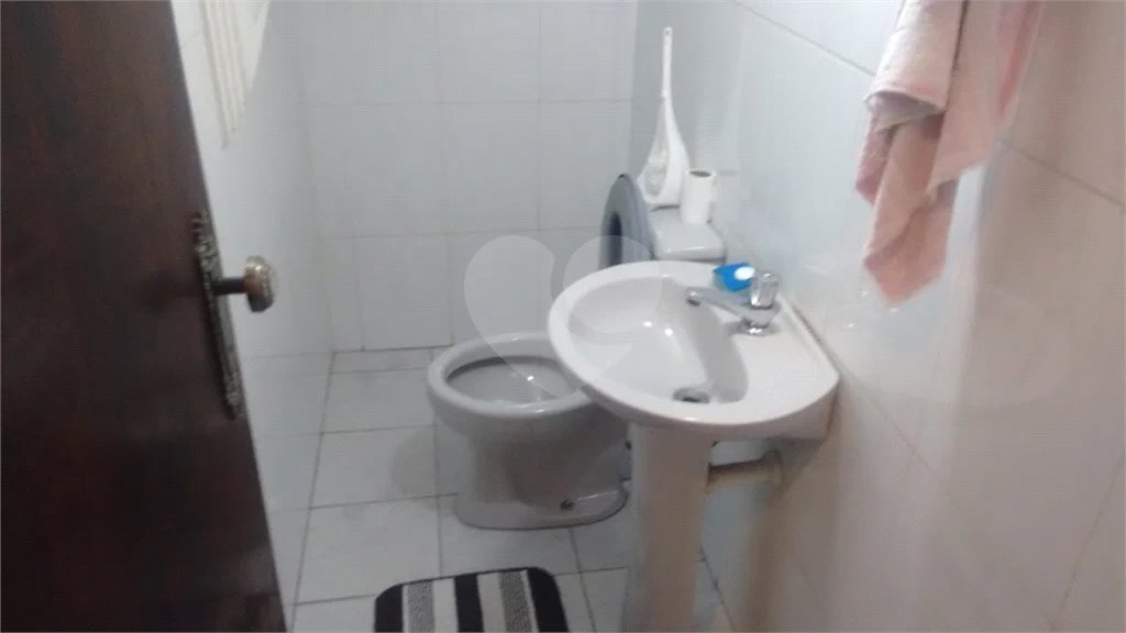 Sobrado à venda com 3 quartos, sendo 1 suíte, em Vila Galvão, Guarulhos, SP