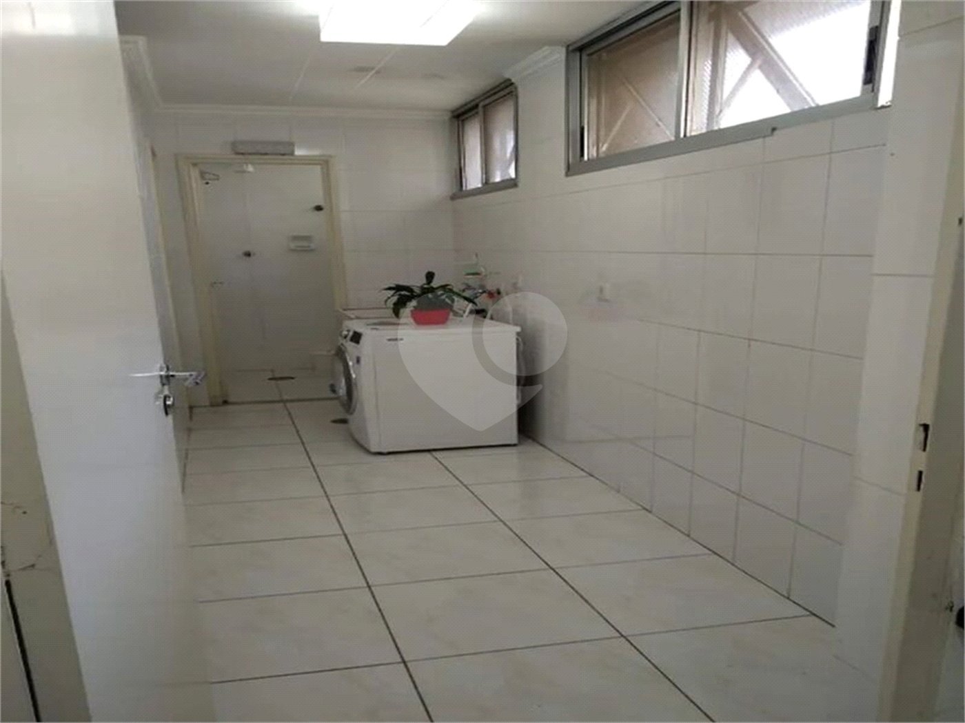 Apartamento à venda com 3 quartos, sendo 1 suíte, em Pinheiros, São Paulo, SP