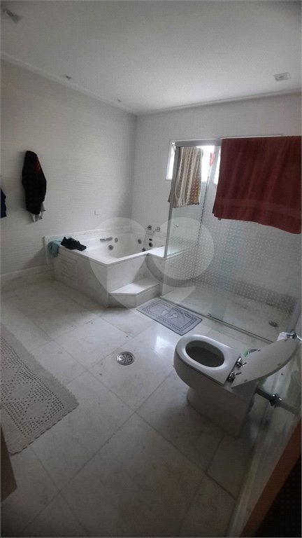 Casa à venda com 3 quartos, sendo 2 suítes,  em Vila Galvão, Guarulhos, SP